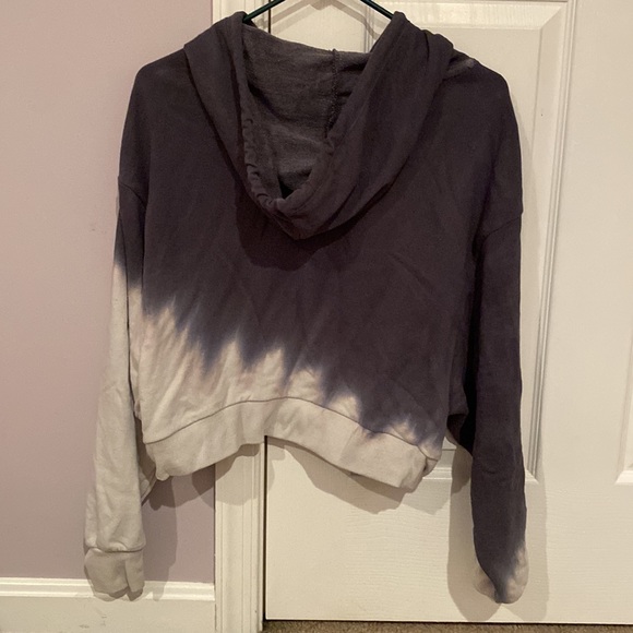 No Boundaries Women’s Medium Tie Dye Crop Pullover Graphic Hoodie Positive Vibes - Picture 3 of 3